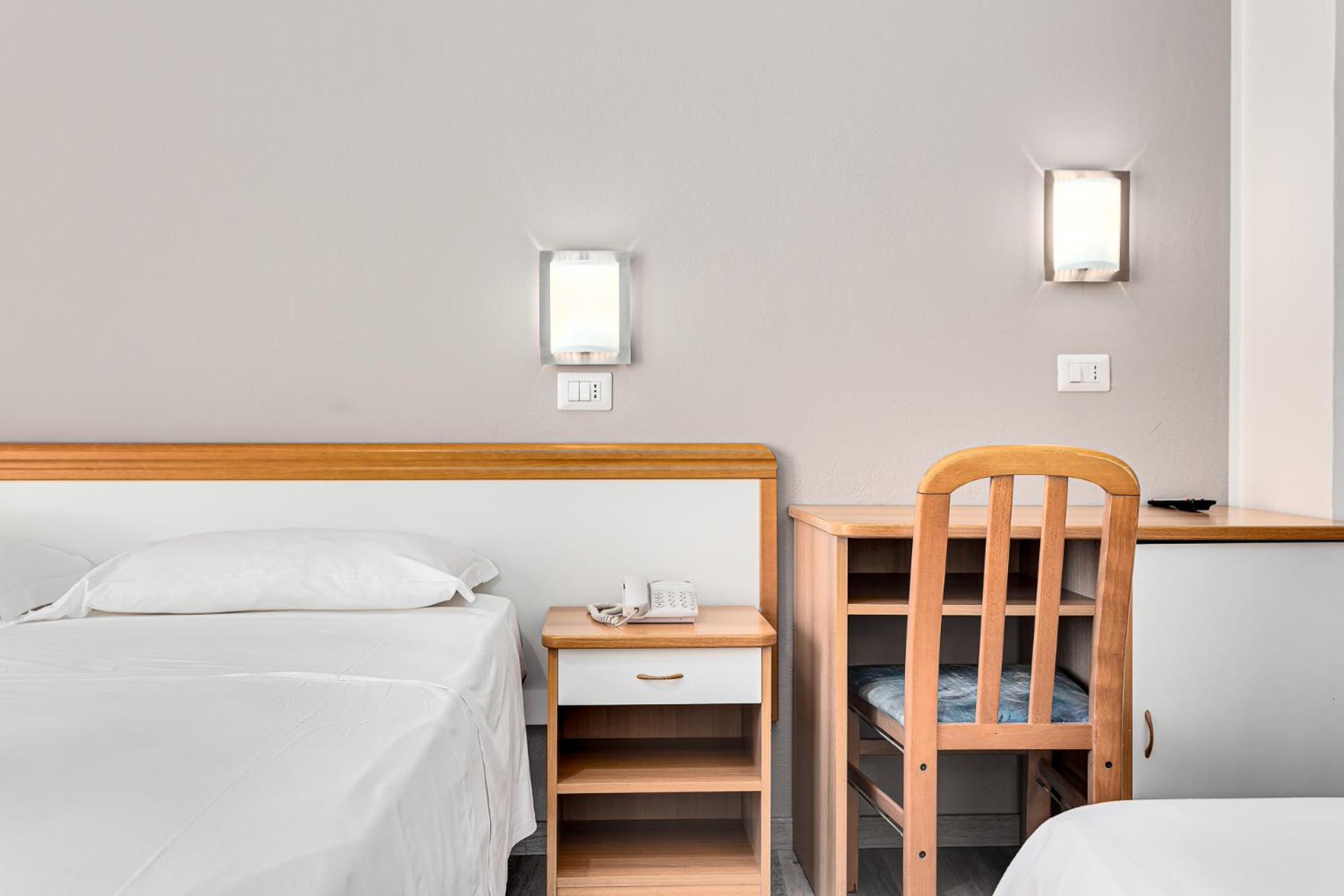 Hotel Schiller チェルヴィア エクステリア 写真